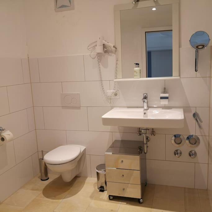 Gutshof Ferienwohnung In Seenaehe Dießen am Ammersee 外观 照片
